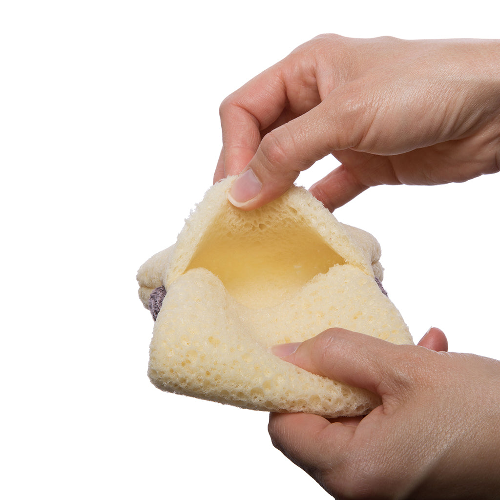 EXFOLIATING BODY SHOWER SPONGE WITH SOAP POCKET